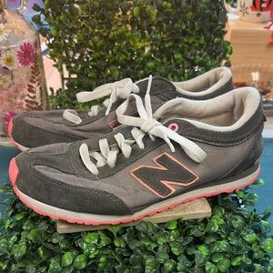 New Balance Gray and Pink Women's Sneakers